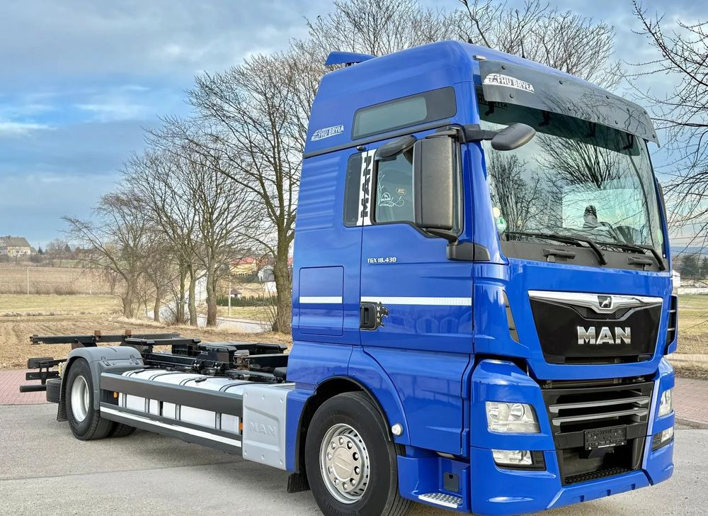 MAN TGX 18.430/SPROWADZONY/DO ŻYWCA/DO BYDŁA/2020/KLIMA POSTOJOWA/SERWISOWANY/JAK NOWY/NISKI PRZEBIEG/RAMA/BDF/E6 - شاحنة بهيكل معدني للمقصورة: صورة 1 MAN TGX 18.430/SPROWADZONY/DO ŻYWCA/DO BYDŁA/2020/KLIMA POSTOJOWA/SERWISOWANY/JAK NOWY/NISKI PRZEBIEG/RAMA/BDF/E6 - شاحنة بهيكل معدني للمقصورة: صورة 1