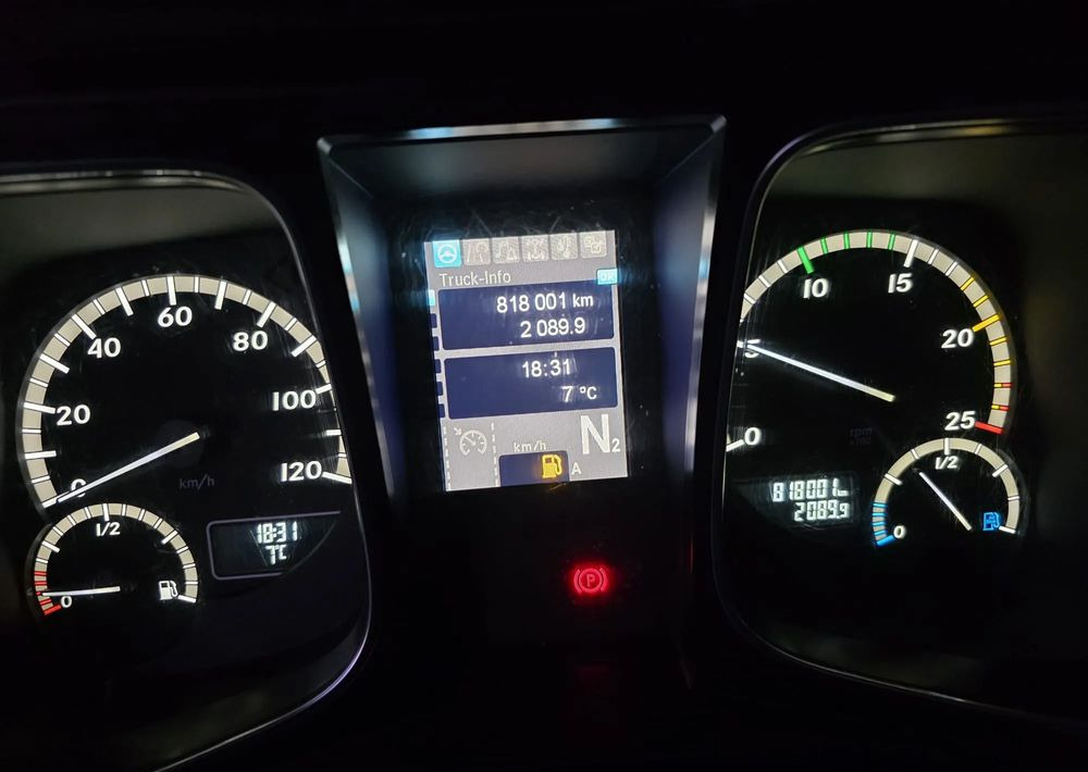 شاحنة ذات ستائر جانبية Mercedes-Benz ACTROS 1833 / FIRANKA/ WINDA / 22PALETY / 8760 ŁADOWNOŚĆ / AUTOMAT / DUŻY SILNIK  / SYPIALKA /: صورة 14