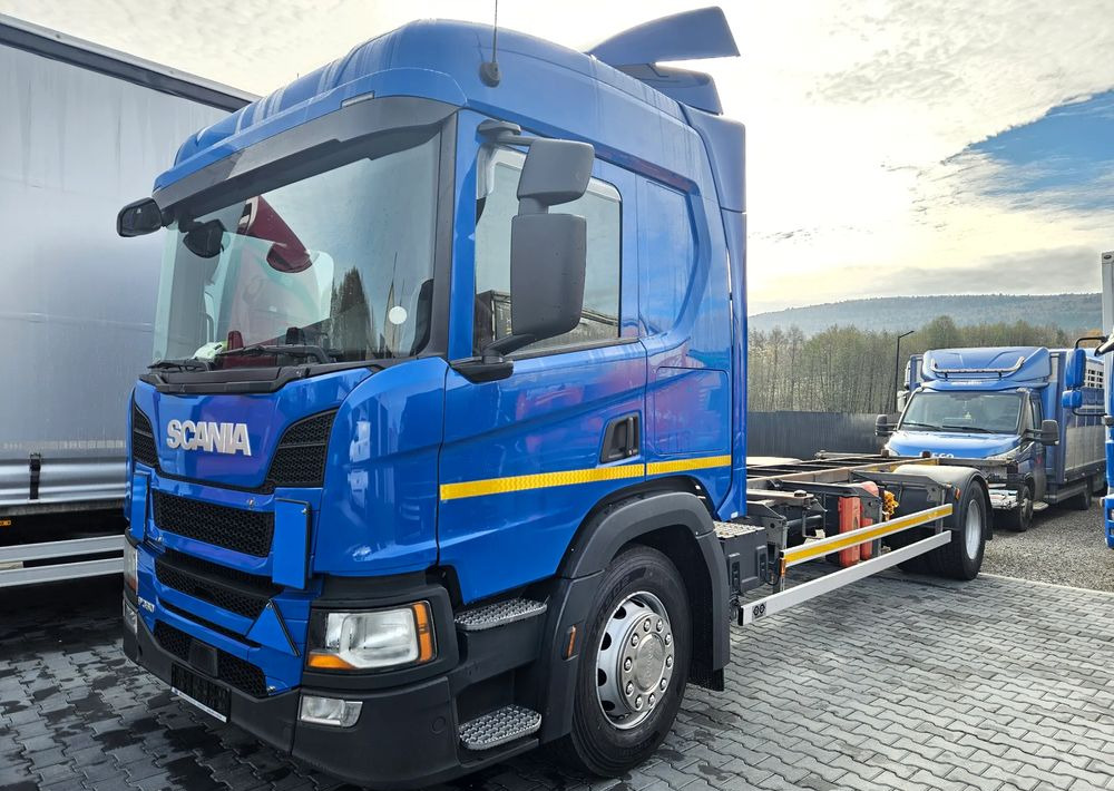 Scania P360 / P410 / BDF / RAMA / FIRANKA / PEŁNA SYPIALKA / WINDA /  E6 / CAŁA NA PODUSZKACH / ROZSTAW OSI 5.5M / LAWETA / DO ŻYWCA / DO BYDŁA  / DO ZABUDOWY / SPROWADZONA - شاحنة بهيكل معدني للمقصورة: صورة 1 Scania P360 / P410 / BDF / RAMA / FIRANKA / PEŁNA SYPIALKA / WINDA /  E6 / CAŁA NA PODUSZKACH / ROZSTAW OSI 5.5M / LAWETA / DO ŻYWCA / DO BYDŁA  / DO ZABUDOWY / SPROWADZONA - شاحنة بهيكل معدني للمقصورة: صورة 1