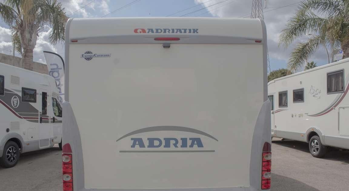 Adria coral 660 - موتر هوم شبه متكامل: صورة 5 Adria coral 660 - موتر هوم شبه متكامل: صورة 5