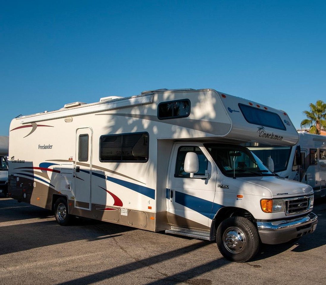 Coachmen freelander mm2920ds - موتر هوم سقف عالي: صورة 3 Coachmen freelander mm2920ds - موتر هوم سقف عالي: صورة 3