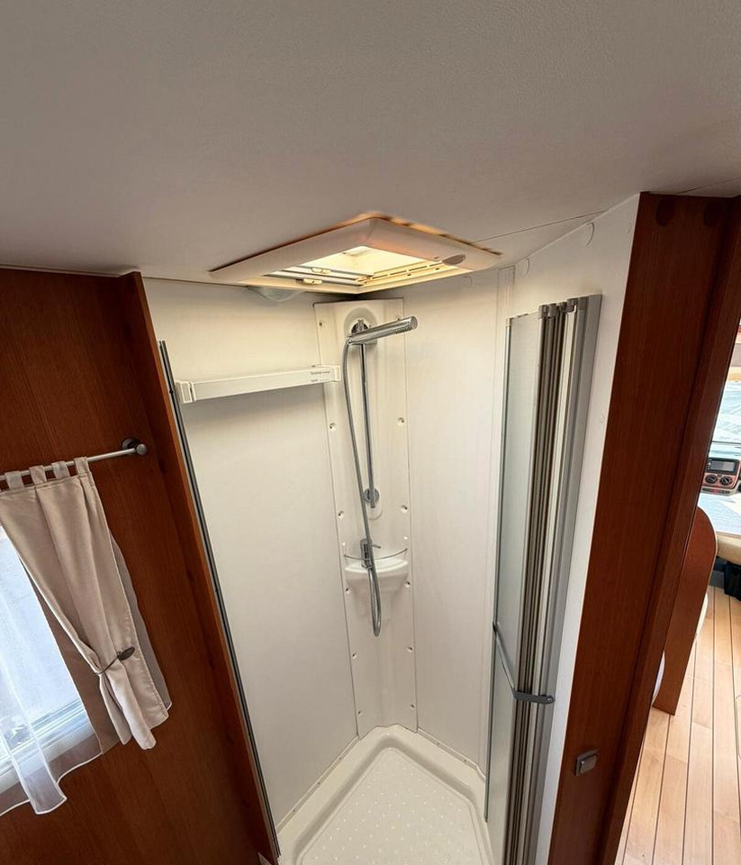 موتر هوم متكامل Pilote G740: صورة 8 موتر هوم متكامل Pilote G740: صورة 8