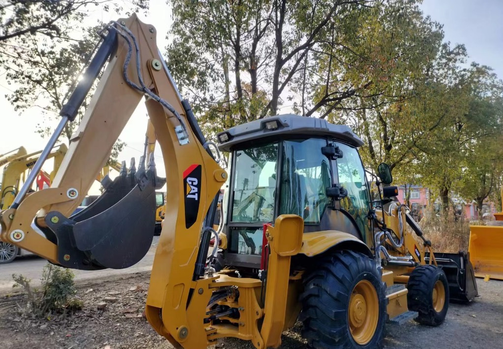 CAT 420 F Caterpillar 420F backhoe loader - لودر ذو محراث خلفي/ باكهو: صورة 2 CAT 420 F Caterpillar 420F backhoe loader - لودر ذو محراث خلفي/ باكهو: صورة 2