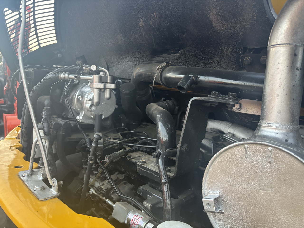 KOMATSU PC78US - حفار صغير: صورة 3 KOMATSU PC78US - حفار صغير: صورة 3