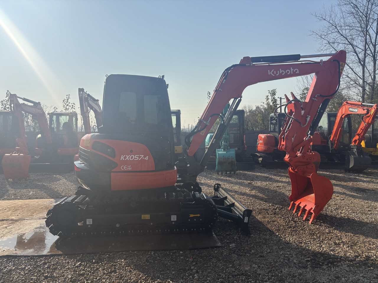 KUBOTA KX057-4 - حفار صغير: صورة 1 KUBOTA KX057-4 - حفار صغير: صورة 1