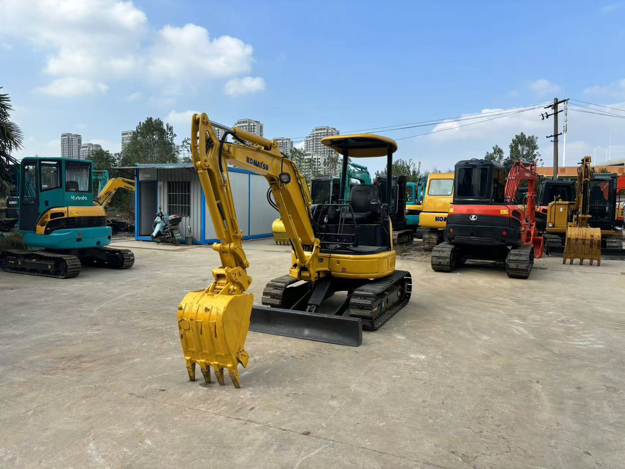 Komatsu Komatsu 20, Komatsu 20 - حفار صغير: صورة 5 Komatsu Komatsu 20, Komatsu 20 - حفار صغير: صورة 5