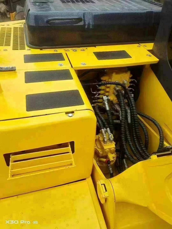 Komatsu PC 130-7 PC130 PC130-7 - حفار زاحف: صورة 5 Komatsu PC 130-7 PC130 PC130-7 - حفار زاحف: صورة 5