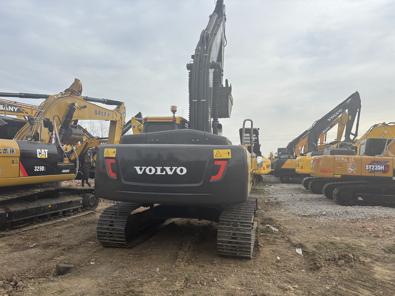 Volvo EC 240 - حفار زاحف: صورة 3 Volvo EC 240 - حفار زاحف: صورة 3