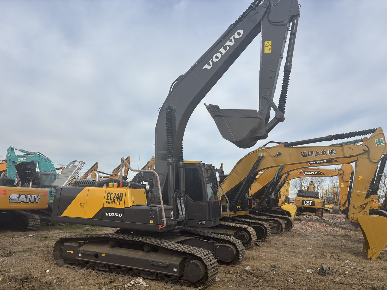Volvo EC 240 - حفار زاحف: صورة 5 Volvo EC 240 - حفار زاحف: صورة 5