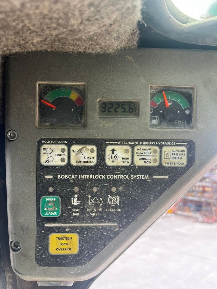 اللودر المجنزر صغير Bobcat T 190: صورة 7