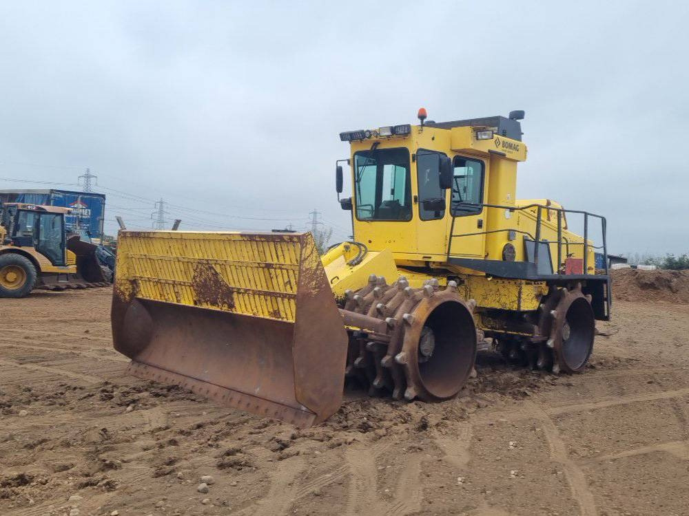 Bomag BC 772 RB-2 - ضاغطة التربة: صورة 1 Bomag BC 772 RB-2 - ضاغطة التربة: صورة 1