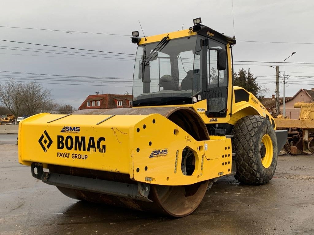Bomag BW219 DH5+3D Trimble GPS - ضاغطة التربة: صورة 1 Bomag BW219 DH5+3D Trimble GPS - ضاغطة التربة: صورة 1