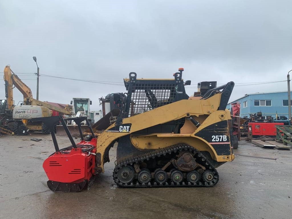 CAT 257 B  - شيول صغير: صورة 3 CAT 257 B  - شيول صغير: صورة 3