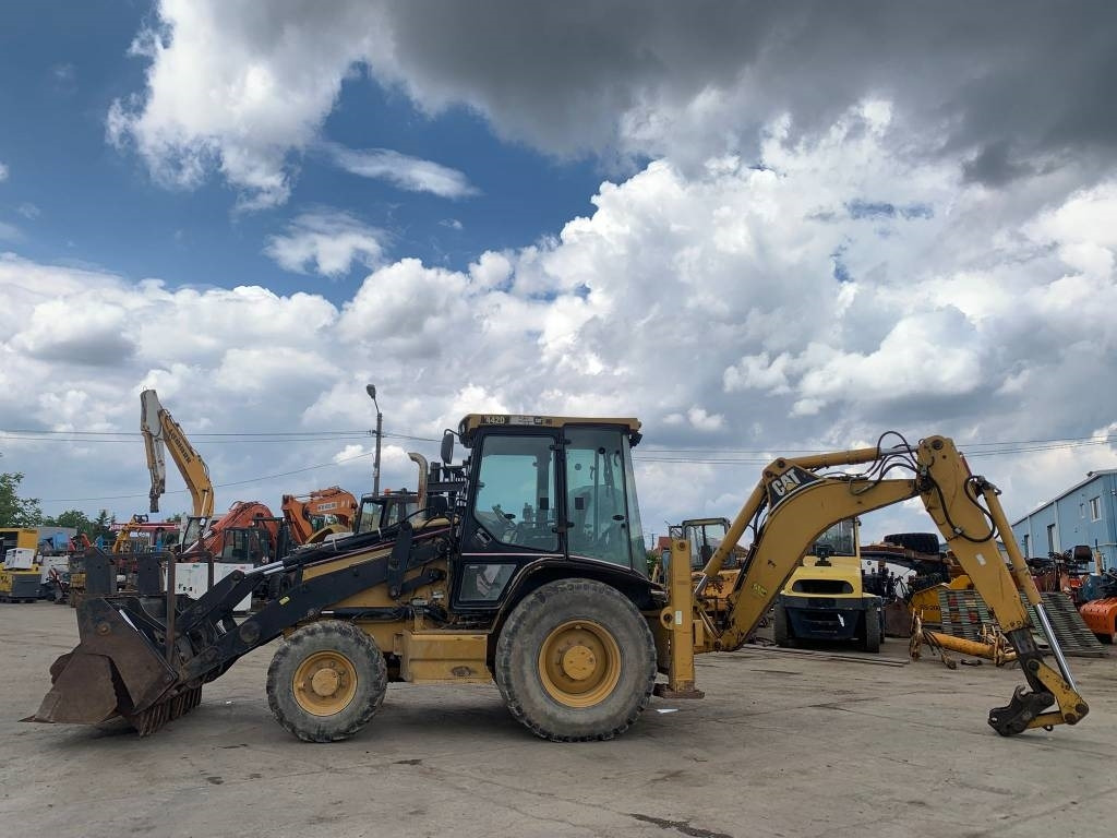CAT 442 D - لودر ذو محراث خلفي/ باكهو: صورة 2 CAT 442 D - لودر ذو محراث خلفي/ باكهو: صورة 2
