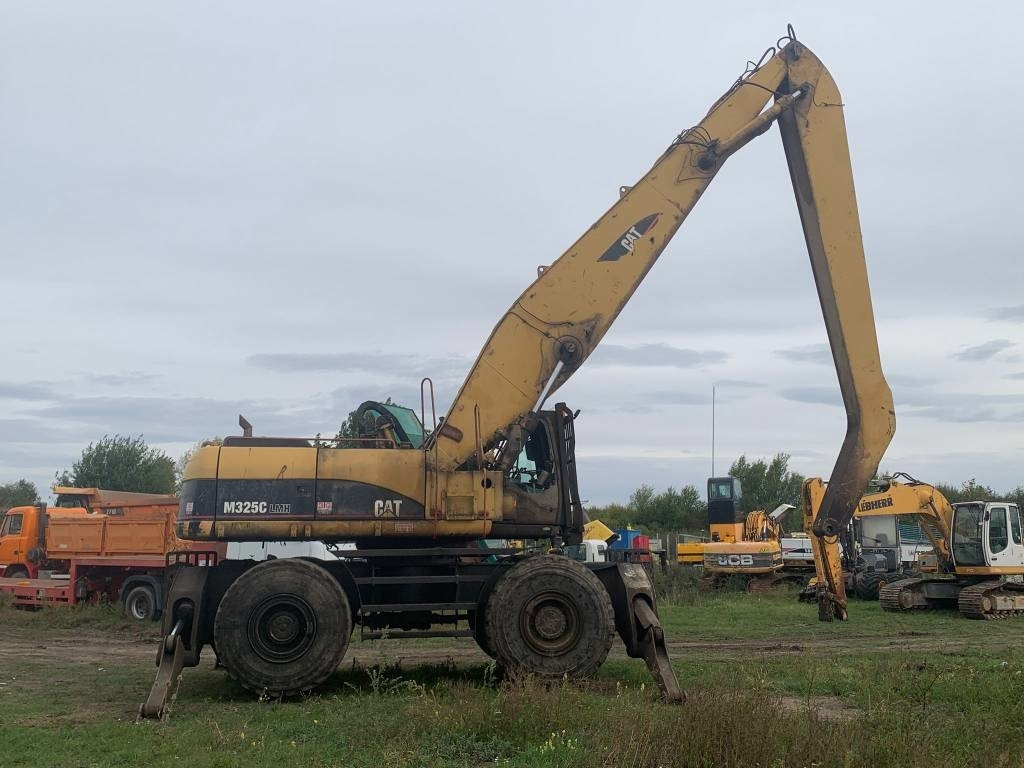 CAT M 325 C L MH - آلة التعامل مع النفايات: صورة 5 CAT M 325 C L MH - آلة التعامل مع النفايات: صورة 5