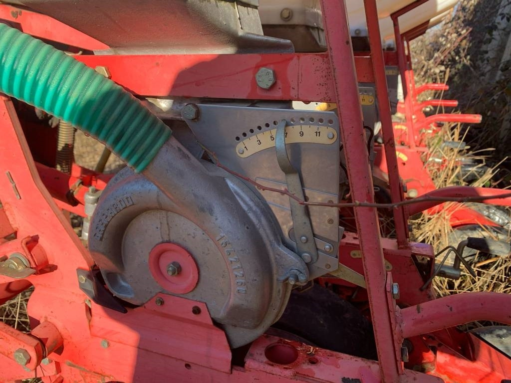 Gaspardo MTE6  - آلة بذر الحصاد: صورة 5 Gaspardo MTE6  - آلة بذر الحصاد: صورة 5