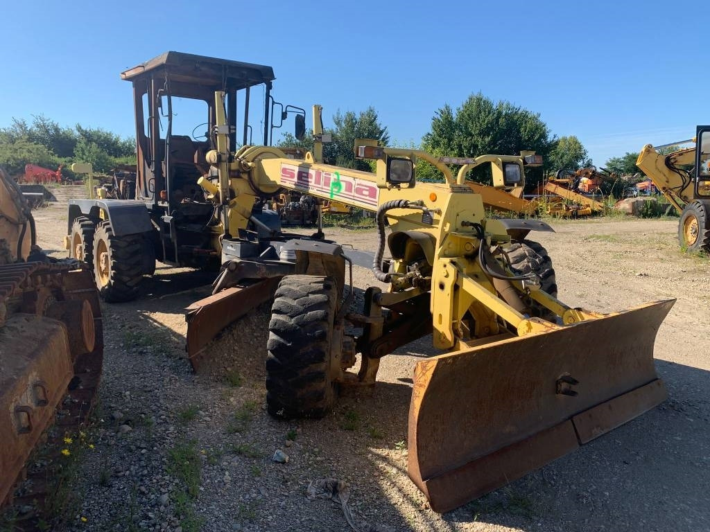 HBM Nobas BG160TA FOR PARTS - ماكينة تسوية: صورة 1 HBM Nobas BG160TA FOR PARTS - ماكينة تسوية: صورة 1