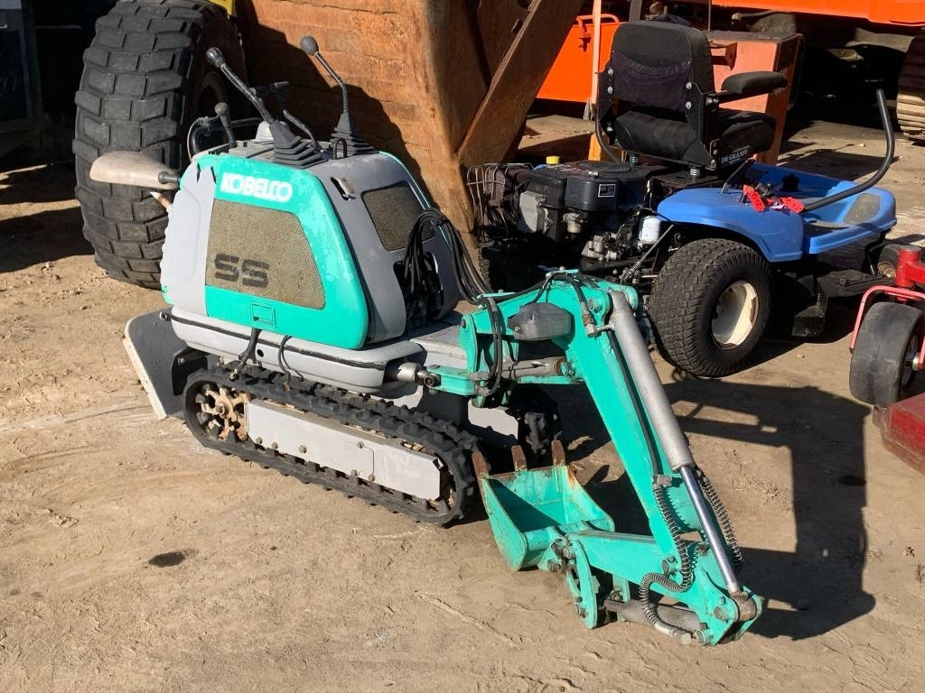 Kobelco SS 1 - حفار صغير: صورة 1 Kobelco SS 1 - حفار صغير: صورة 1