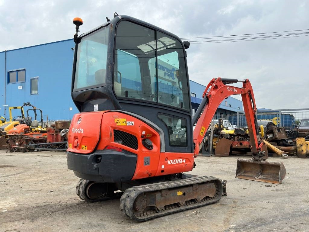 Kubota KX 019-4 - حفار صغير: صورة 3 Kubota KX 019-4 - حفار صغير: صورة 3