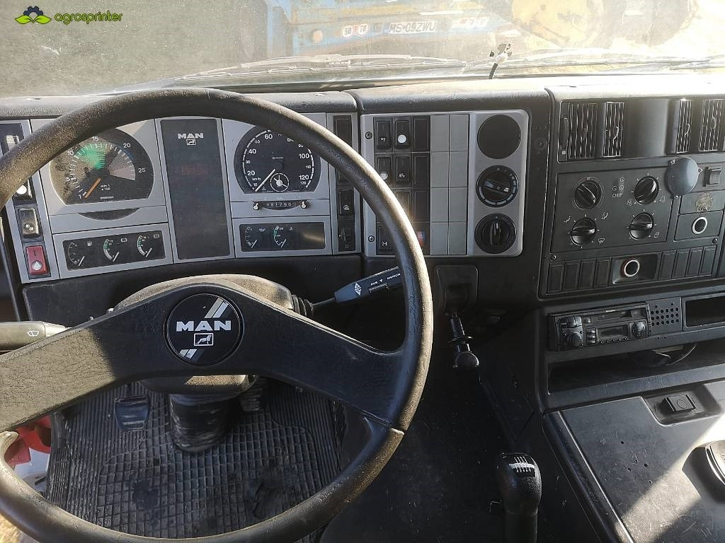 شاحنة برافعة خطافية MAN F2001: صورة 8 شاحنة برافعة خطافية MAN F2001: صورة 8