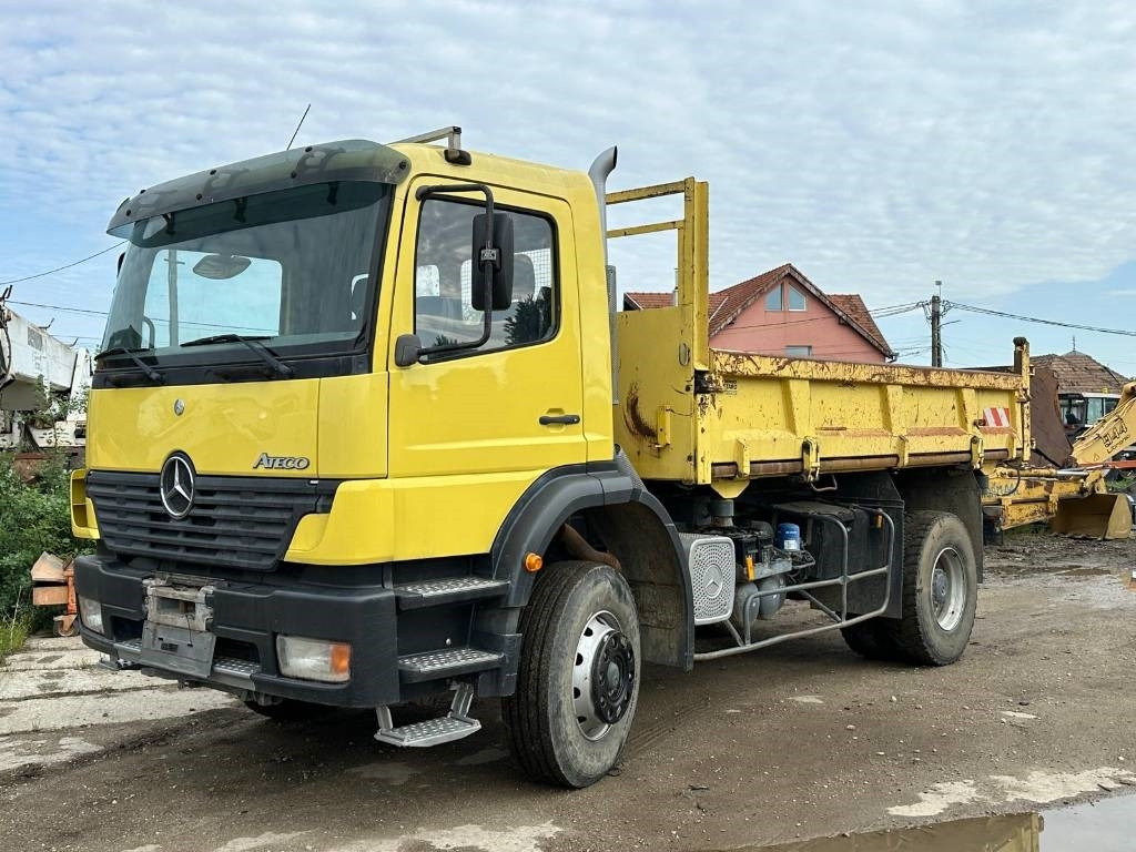 Mercedes-Benz Atego 1828 - شاحنة قلاب: صورة 1 Mercedes-Benz Atego 1828 - شاحنة قلاب: صورة 1