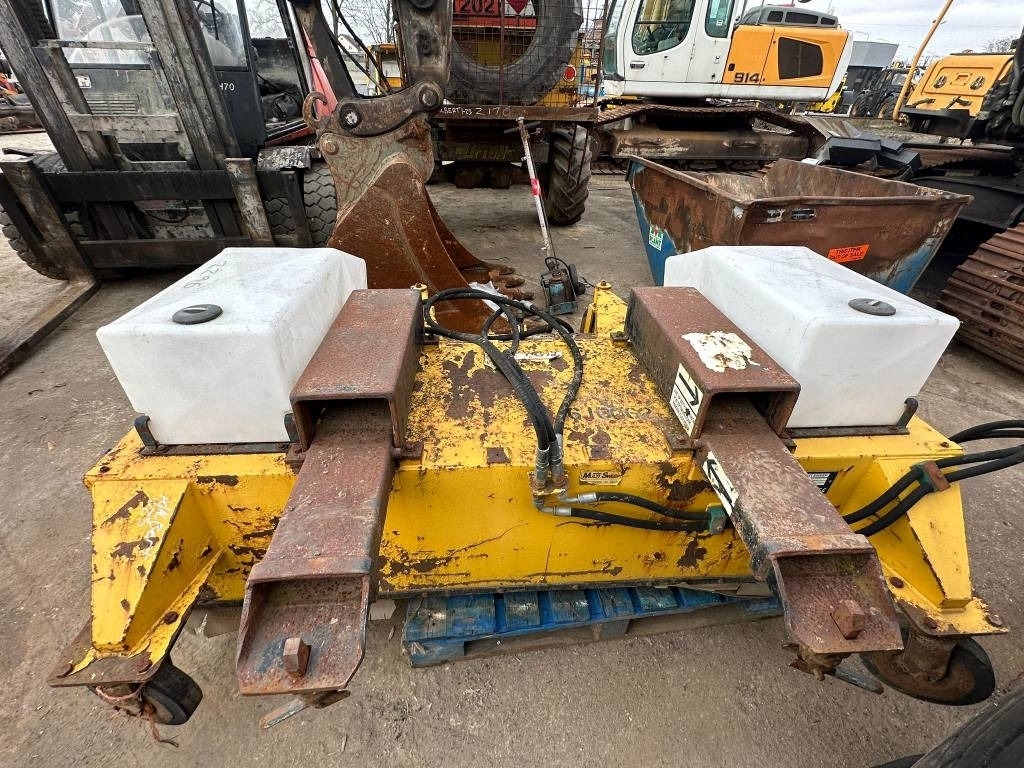 Multisweep 400C - مقشة - آلات الإنشاء: صورة 2 Multisweep 400C - مقشة - آلات الإنشاء: صورة 2