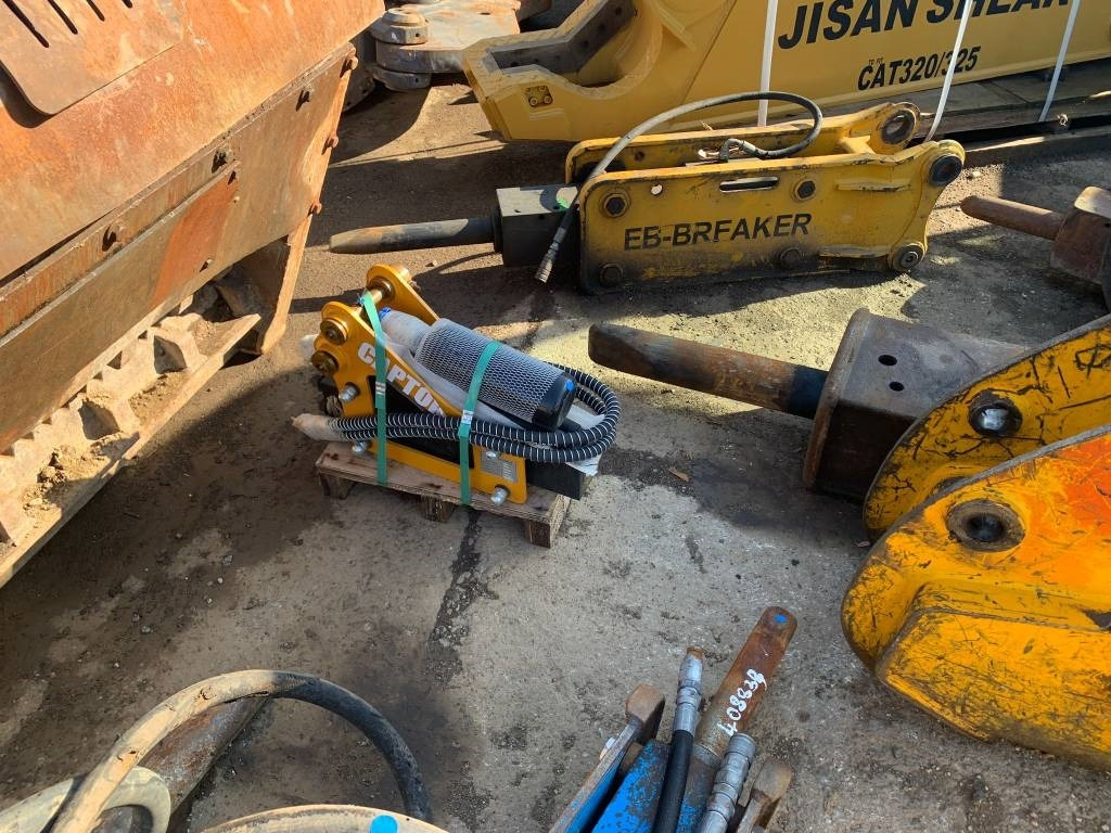 Mustang Different Types of Hammers - مطرقة هيدروليكية - آلات الإنشاء: صورة 3 Mustang Different Types of Hammers - مطرقة هيدروليكية - آلات الإنشاء: صورة 3