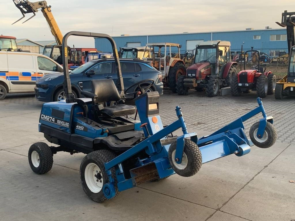New Holland CM 274 - جزازة عشب الحدائق: صورة 1 New Holland CM 274 - جزازة عشب الحدائق: صورة 1