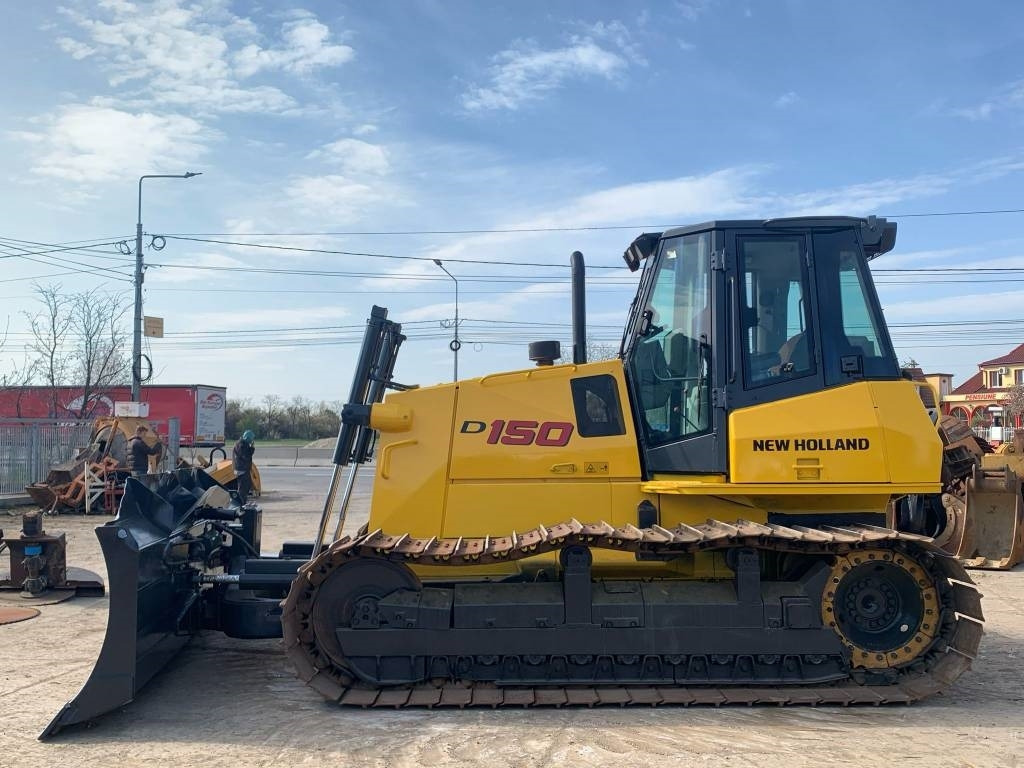 New Holland D 150 - بلدوزر: صورة 5 New Holland D 150 - بلدوزر: صورة 5