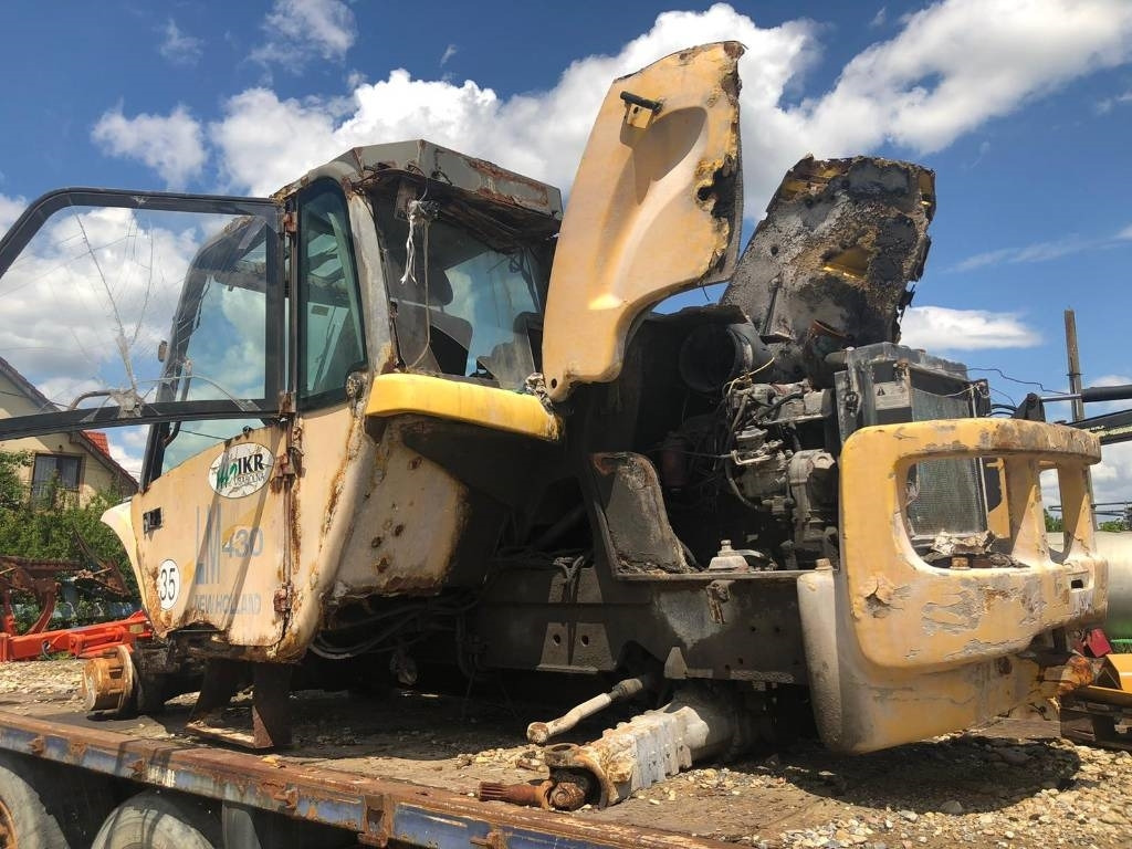 New Holland LM 430 FOR PARTS - آلة رفع ونقل تلسكوبية: صورة 5 New Holland LM 430 FOR PARTS - آلة رفع ونقل تلسكوبية: صورة 5