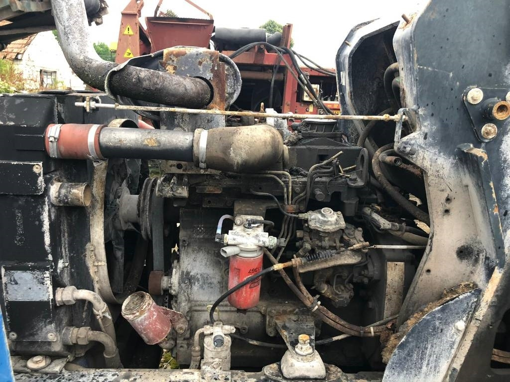 New Holland LM 435-410 FOR PARTS - آلة رفع ونقل تلسكوبية: صورة 4 New Holland LM 435-410 FOR PARTS - آلة رفع ونقل تلسكوبية: صورة 4