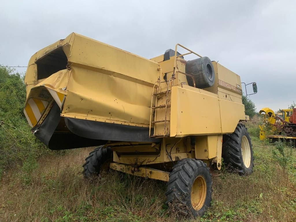 New Holland TX 32 - حصادة: صورة 3 New Holland TX 32 - حصادة: صورة 3