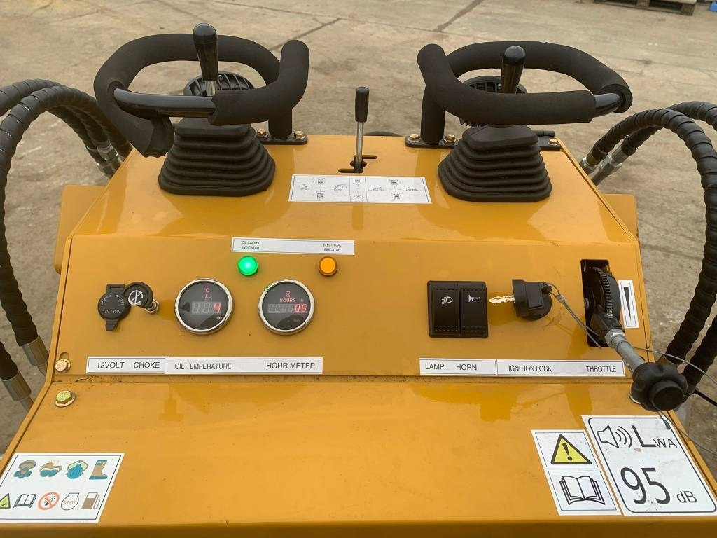 Newrick ZW480 - شيول صغير: صورة 5 Newrick ZW480 - شيول صغير: صورة 5