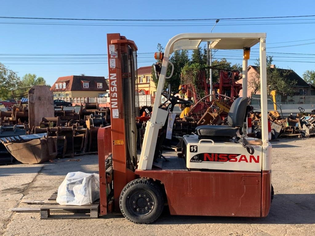 Nissan MA01L15U - رافعة شوكية كهربائية: صورة 2 Nissan MA01L15U - رافعة شوكية كهربائية: صورة 2