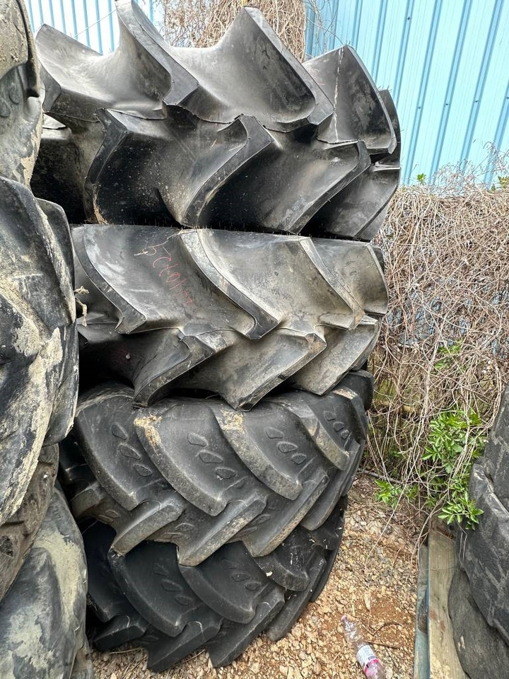 Pirelli 23.1/26 Harvester Tyres - إطارات - آلات زراعية: صورة 1 Pirelli 23.1/26 Harvester Tyres - إطارات - آلات زراعية: صورة 1