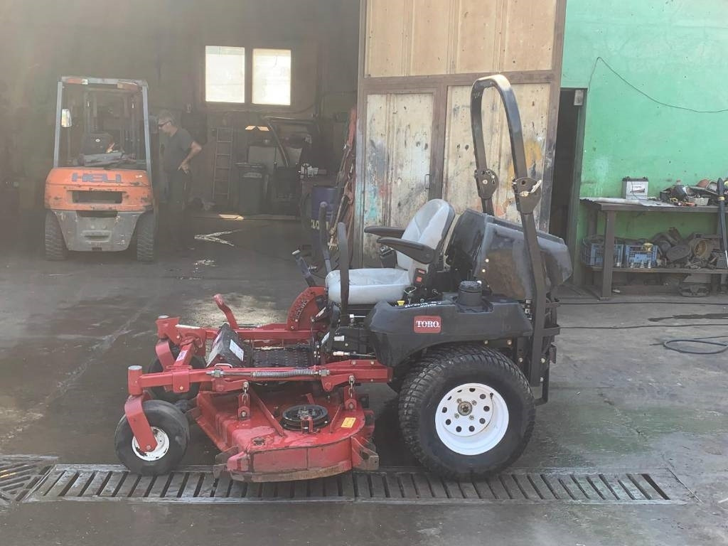 Toro Z MASTER PROFESSIONAL 7000 - جزازة عشب الحدائق: صورة 5 Toro Z MASTER PROFESSIONAL 7000 - جزازة عشب الحدائق: صورة 5
