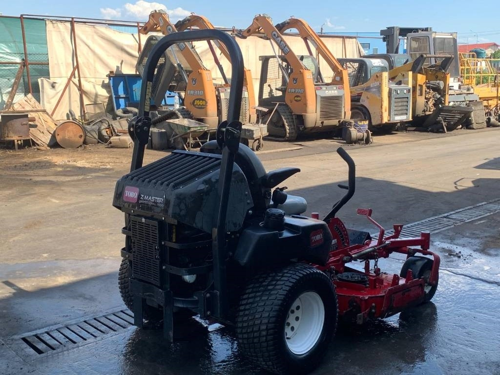 Toro Z MASTER PROFESSIONAL 7000 - جزازة عشب الحدائق: صورة 4 Toro Z MASTER PROFESSIONAL 7000 - جزازة عشب الحدائق: صورة 4