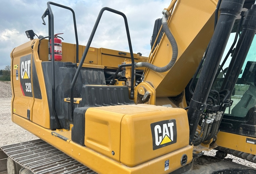 CATERPILLAR 320 F - حفار زاحف: صورة 2 CATERPILLAR 320 F - حفار زاحف: صورة 2