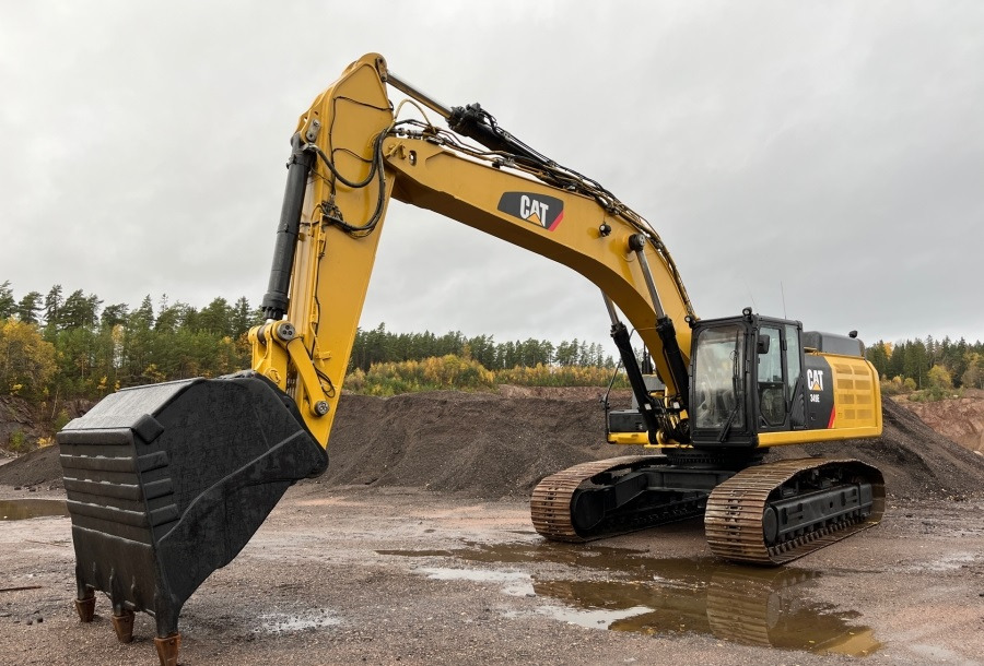 CATERPILLAR 349E - حفار زاحف: صورة 1 CATERPILLAR 349E - حفار زاحف: صورة 1