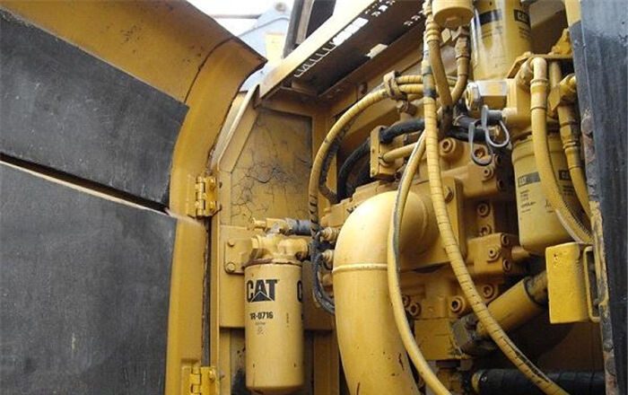 Caterpillar 330C - حفار زاحف: صورة 4 Caterpillar 330C - حفار زاحف: صورة 4
