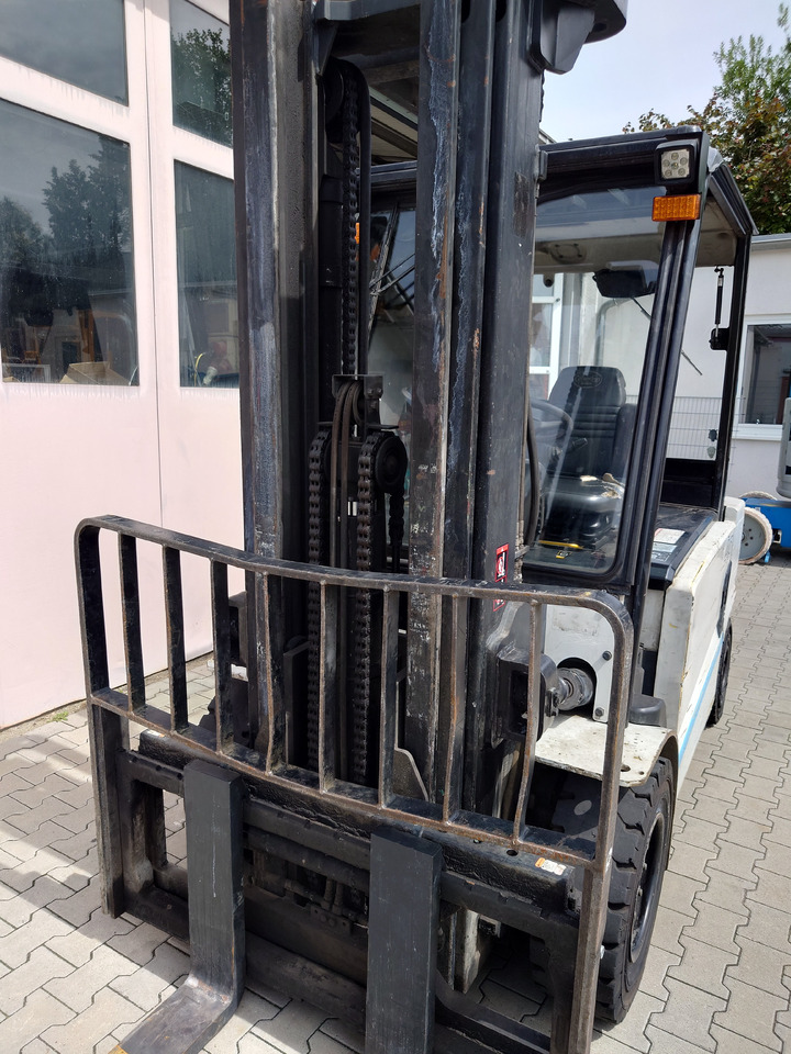 Hyundai 40B-9 - رافعة شوكية كهربائية: صورة 4 Hyundai 40B-9 - رافعة شوكية كهربائية: صورة 4