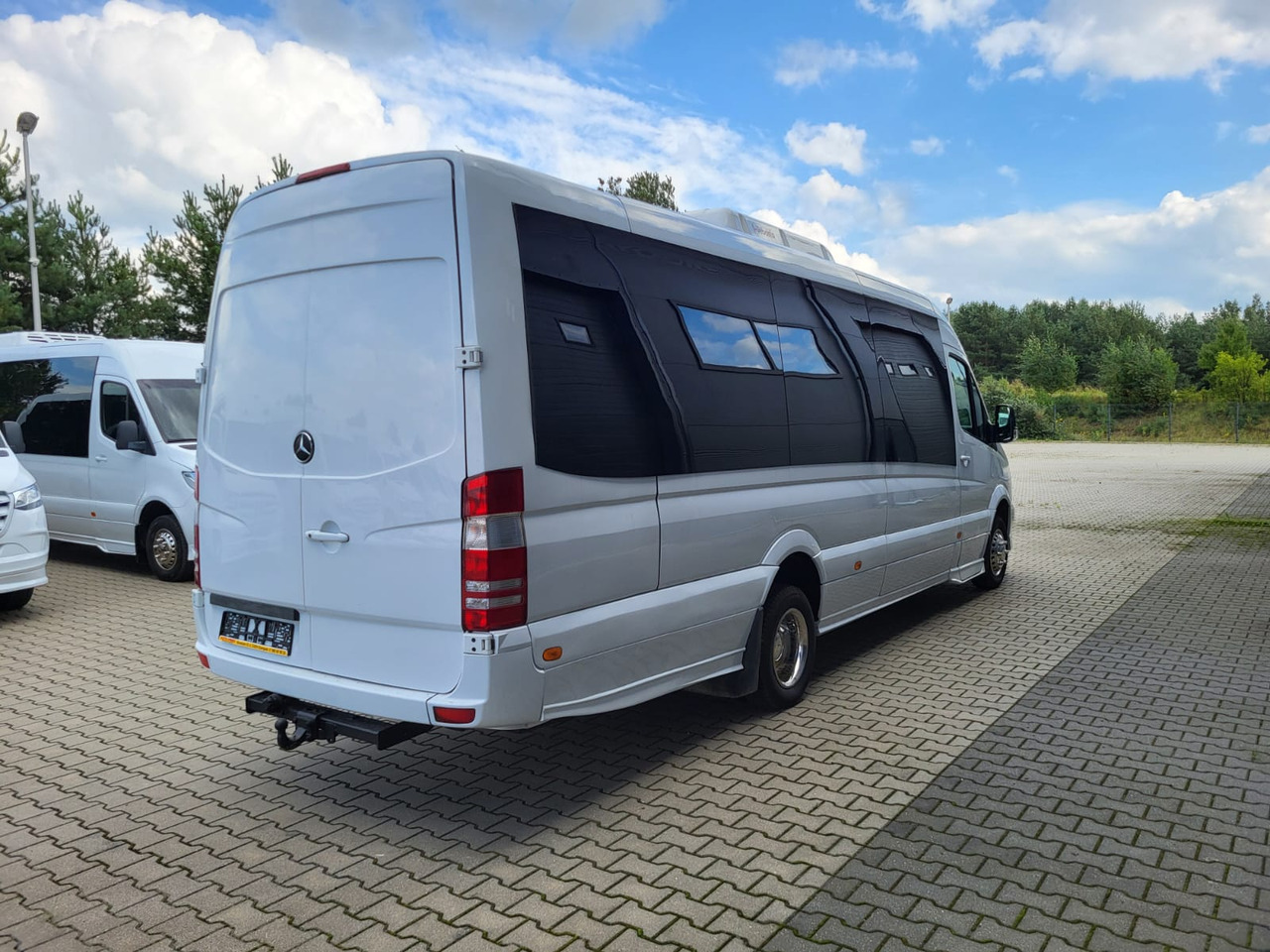 Mercedes-Benz Sprinter 519 CDI 24 places + 4 standing - حافلة الضواحي: صورة 5 Mercedes-Benz Sprinter 519 CDI 24 places + 4 standing - حافلة الضواحي: صورة 5