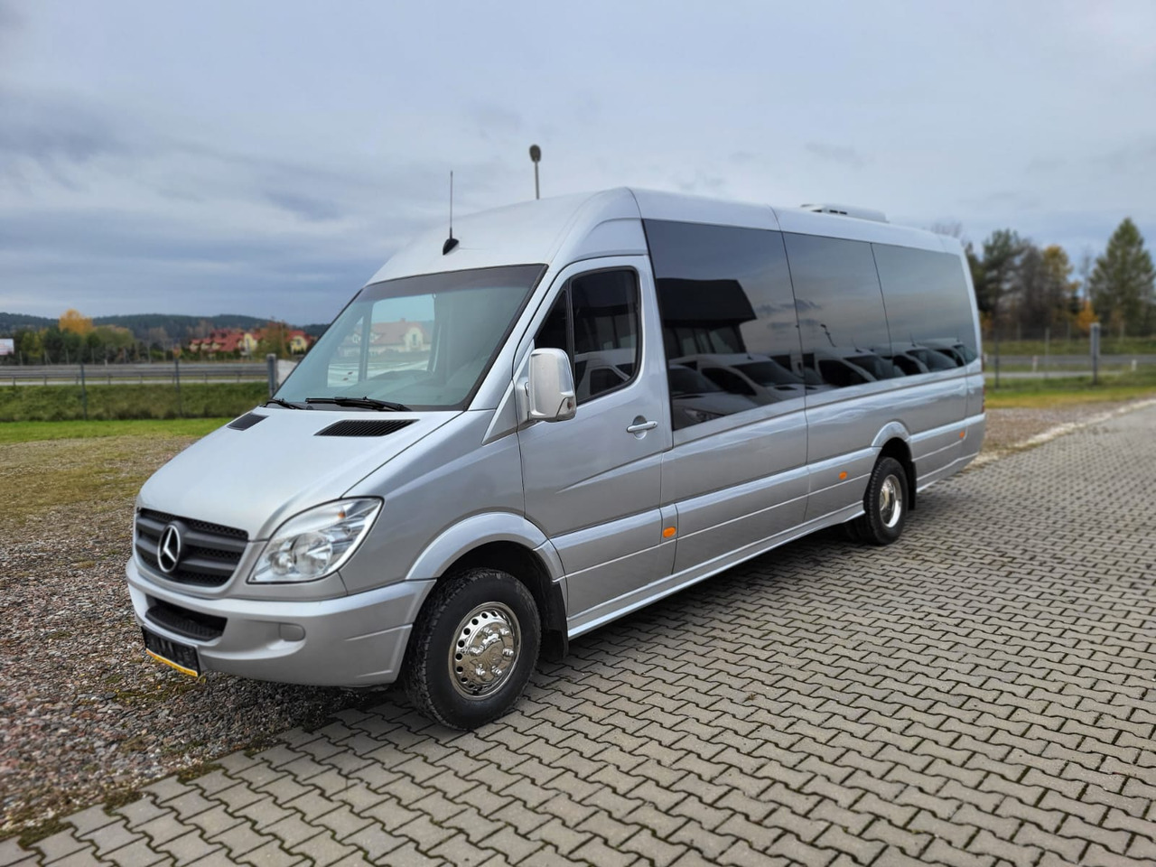 Mercedes-Benz Sprinter 519 CDI 24 places + 4 standing - حافلة الضواحي: صورة 1 Mercedes-Benz Sprinter 519 CDI 24 places + 4 standing - حافلة الضواحي: صورة 1