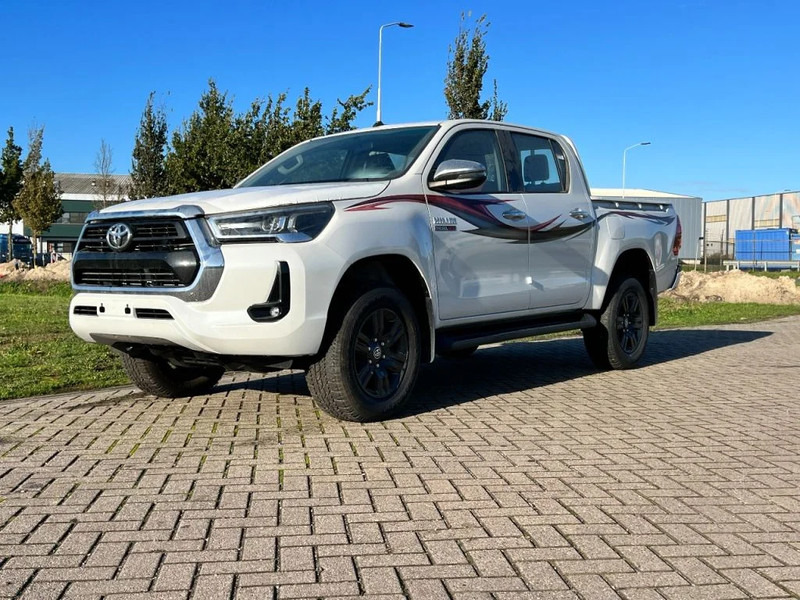 Toyota Hilux GLX SR5 4x4 - 2 UNITS IN STOCK - 2.4 D Double Cab - EURO 2 - NEW!! - شاحنة البيك أب, الشاحنات الصغيرة كابينة مزدوجة: صورة 1 Toyota Hilux GLX SR5 4x4 - 2 UNITS IN STOCK - 2.4 D Double Cab - EURO 2 - NEW!! - شاحنة البيك أب, الشاحنات الصغيرة كابينة مزدوجة: صورة 1