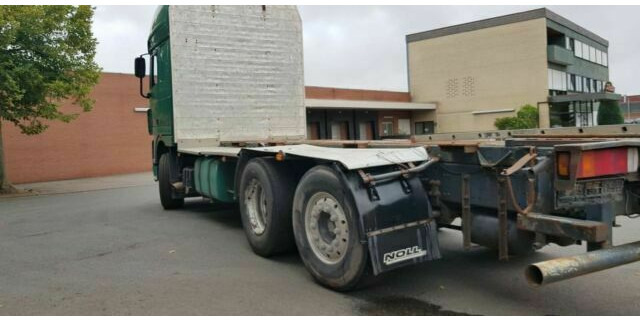 DAF XF105-460Super Spacs Cap G.Haus/Hoch Retarder - شاحنة قطع الأشجار: صورة 5 DAF XF105-460Super Spacs Cap G.Haus/Hoch Retarder - شاحنة قطع الأشجار: صورة 5