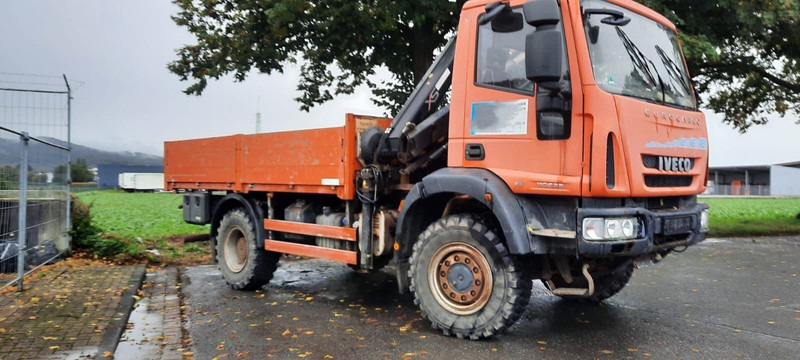 Iveco ML110-220 4x4 mit Kran+Funk - شاحنات مسطحة, شاحنة كرين: صورة 1 Iveco ML110-220 4x4 mit Kran+Funk - شاحنات مسطحة, شاحنة كرين: صورة 1