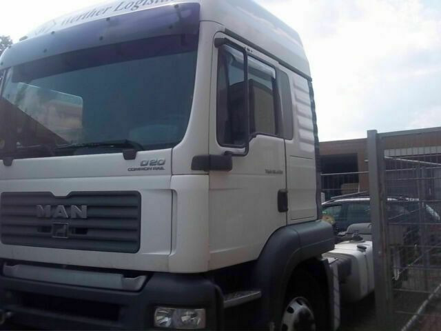 MAN 18.390 SZM G.Haus Klima ZF-Schalter - رأس تريلا: صورة 2 MAN 18.390 SZM G.Haus Klima ZF-Schalter - رأس تريلا: صورة 2