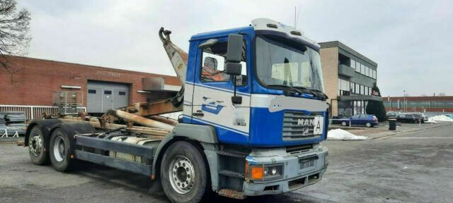 MAN 26.314K 6x2 Blatt/Luft Diff/Sperre - شاحنة برافعة خطافية: صورة 2 MAN 26.314K 6x2 Blatt/Luft Diff/Sperre - شاحنة برافعة خطافية: صورة 2