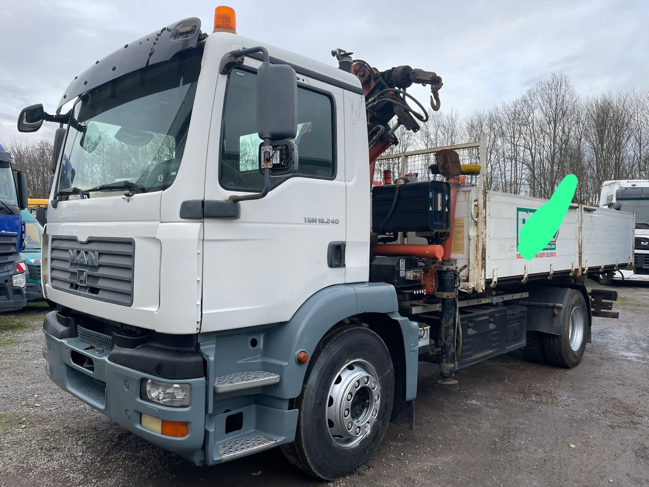 MAN TGM 18.240PS 4x2 3.S-Kipper mit Kran - شاحنة قلاب, شاحنة كرين: صورة 1 MAN TGM 18.240PS 4x2 3.S-Kipper mit Kran - شاحنة قلاب, شاحنة كرين: صورة 1