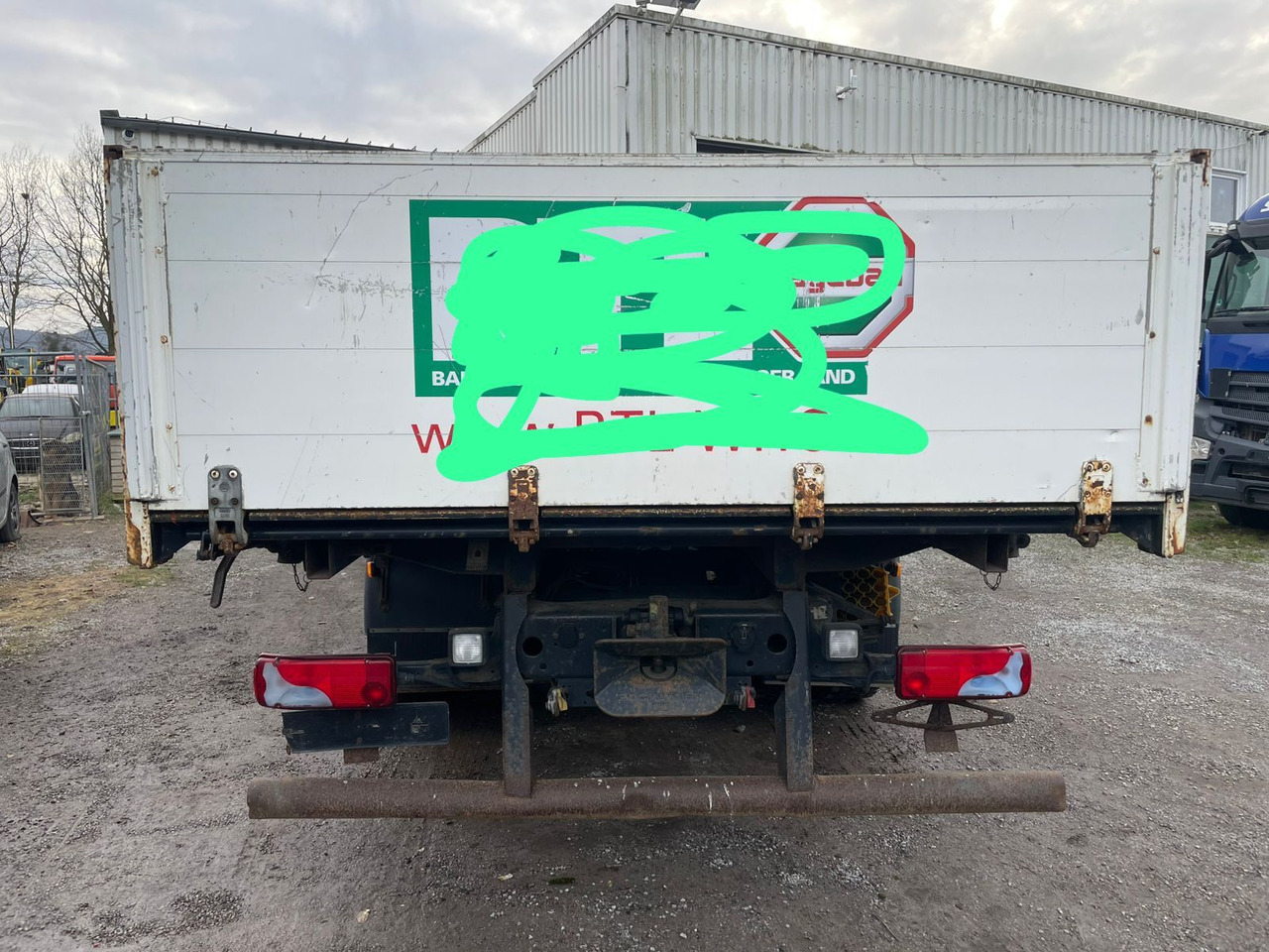 MAN TGM 18.240PS 4x2 3.S-Kipper mit Kran - شاحنة قلاب, شاحنة كرين: صورة 5 MAN TGM 18.240PS 4x2 3.S-Kipper mit Kran - شاحنة قلاب, شاحنة كرين: صورة 5